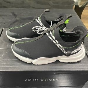 John Geiger 002 Low “Black Lime”